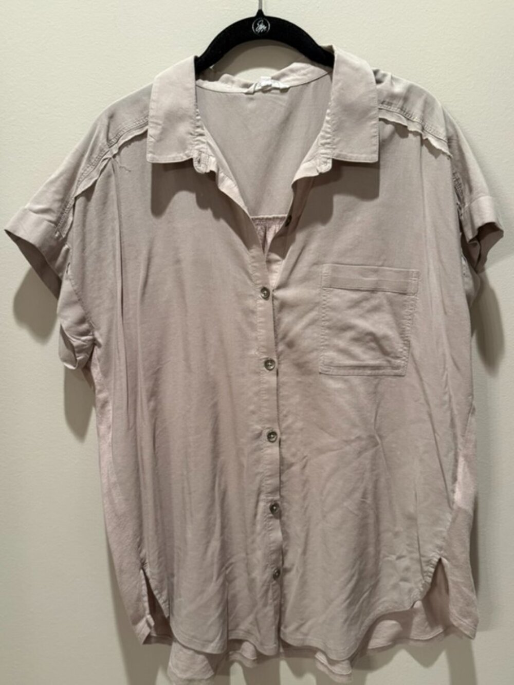 Splendid Collection Mixed Media Button Front Top Size Medium